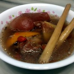A picture of Korean Pear And Lemongrass In Pork Soup.