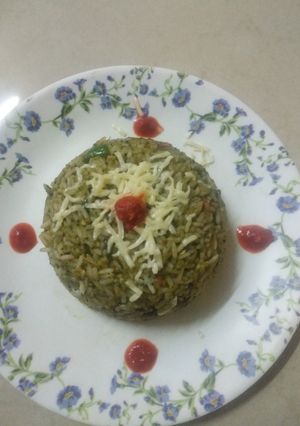 A picture of Palak Rice.