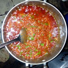 Tomato stew with green pepper A picture of Tomato stew with green pepper.