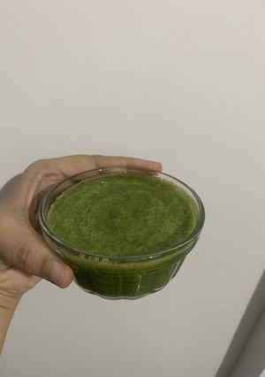 धनिया पुदीना की चटनी (dhaniya pudina ki chutney recipe in Hindi) रेसिपी मुख्य फोटो