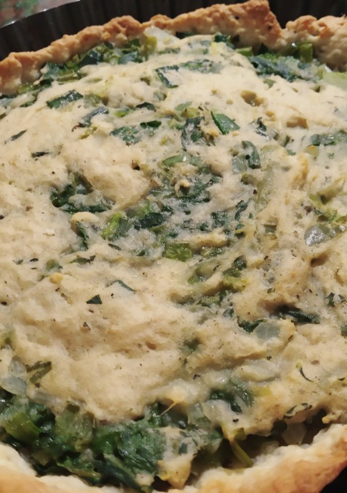 Una foto de Tarta de acelga y morrón vegana💚