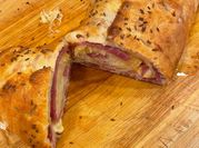A picture of corned beef sandwich