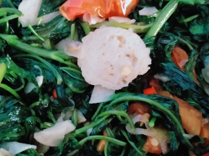 Bagaimana Membuat Cah kangkung mix baso ikan, Enak Banget