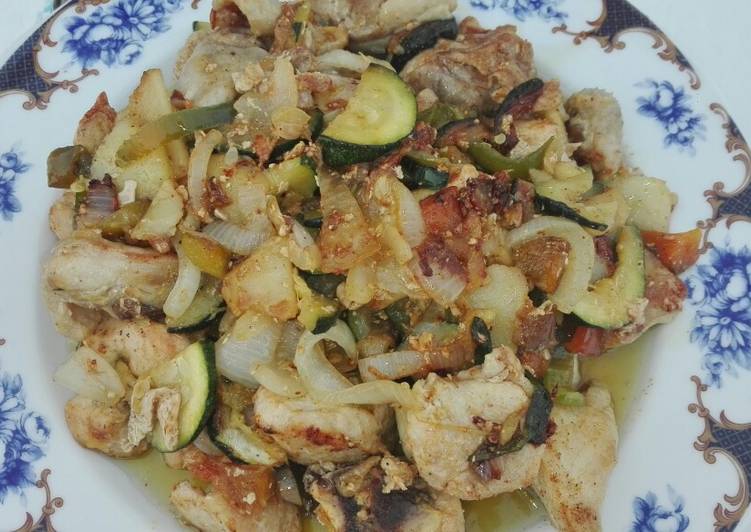 Pollo con especias y verduras