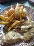 Filet de merluza con papas fritas