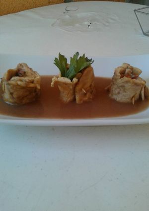Una foto de Pechugas de pollo en salsa española