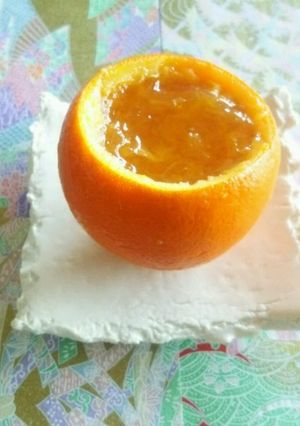 A picture of Whole Orange Jello.