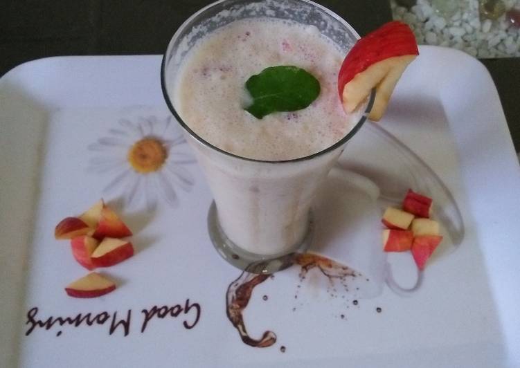 How to Make Super Quick Homemade Apple smoothie