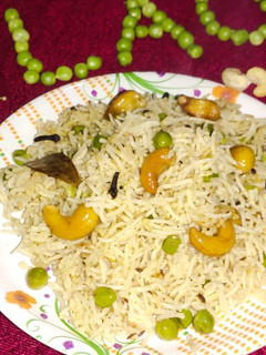 काजू मटर पुलाव (kaju matar pulao recipe in Hindi) रेसिपी मुख्य फोटो