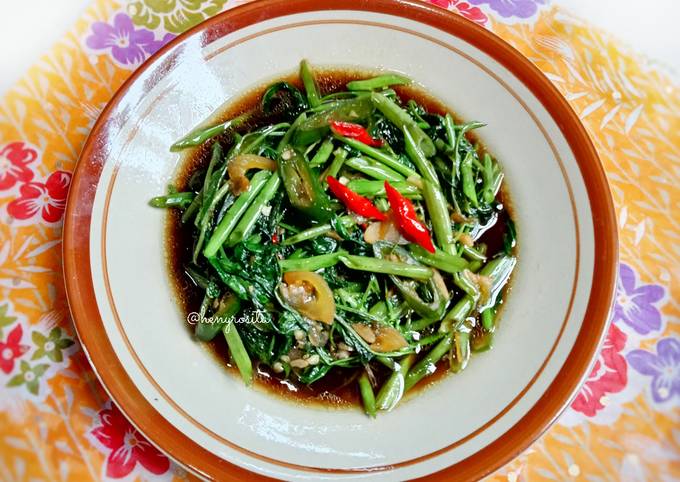 Mudah Banget Membuat Resep Cah Kangkung Saos Tiram