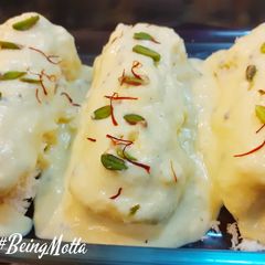 A picture of Kesar Malai Rolls.