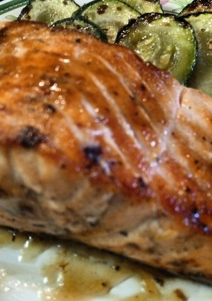 Una foto de Salmón a la plancha