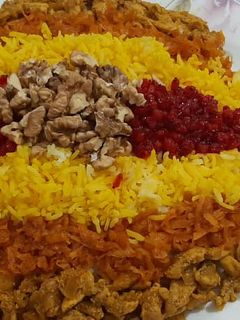 عکسی از دستور تزئین شیرین پلو 🤤😍🍚🥕