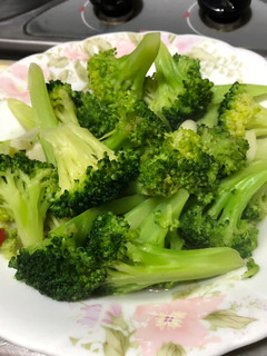 清炒青花椰菜 的食譜成品照片