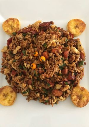 Una foto de De la Selva su Arroz Chaufa a lo Carmelita