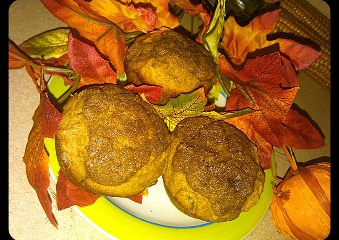 Autumn Pumpkin Muffins (With struesel topping)