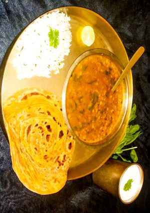 દાલ પાલક (Dal Palak Recipe In Gujarati) રેસીપી મુખ્ય ફોટો