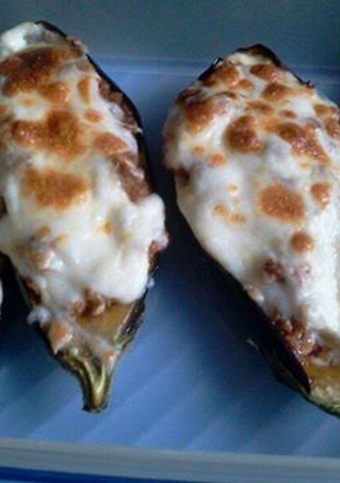 Una foto de Berenjenas rellenas de carne picada