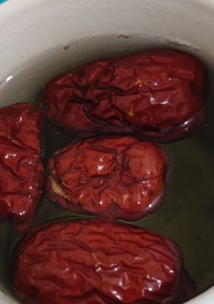 A picture of Ginger red date tea.