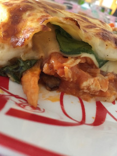 Una foto de Lasaña de pollo, champis y espinacas