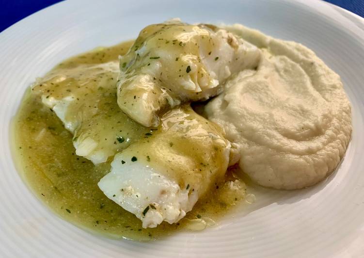 Bacalao al pil pil con crema de coliflor