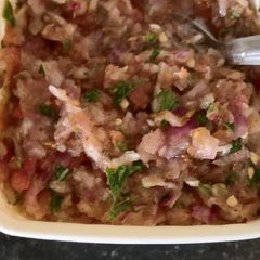A picture of Onion tomato chutney.