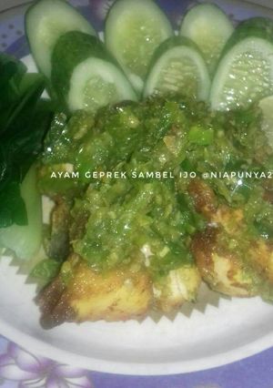 Foto resep Ayam Geprek Sambal Ijo