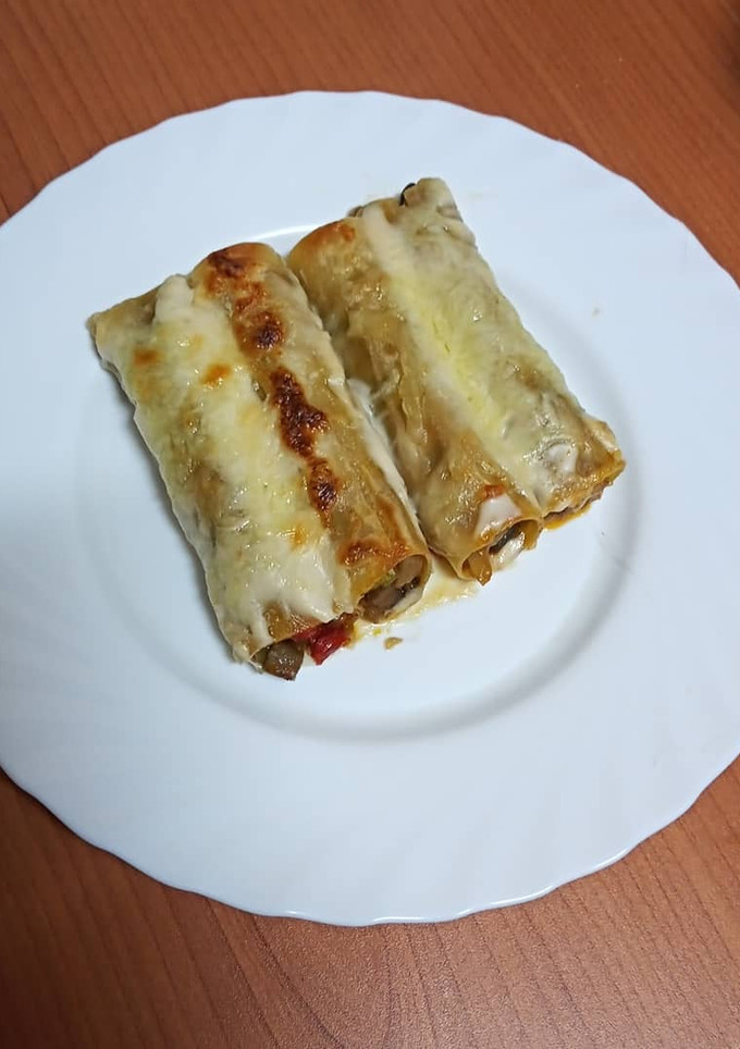 Una foto de Canelones de aprovechamiento de pisto y pulpo
