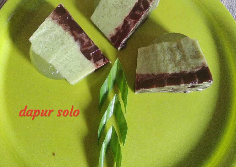 Puding susu pandan