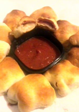 A picture of Pizza Balls.