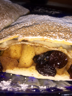 Una foto de Strudel de manzana 🍏