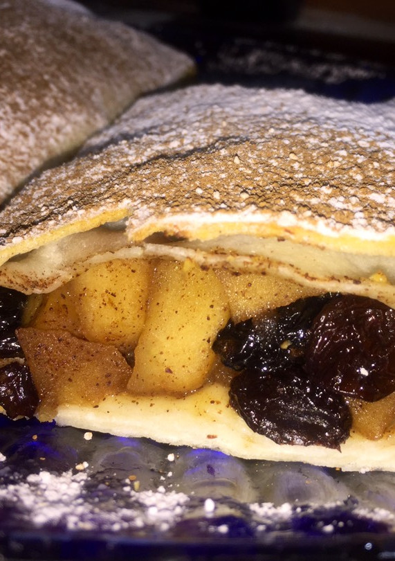 Una foto de Strudel de manzana 🍏