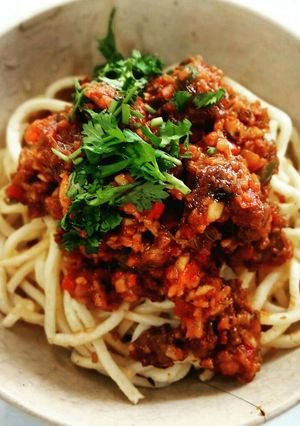 A picture of Spaghetti in Meat Sauce.