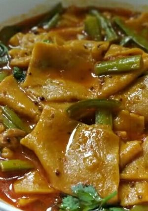 ગવાર ઢોકળી નું શાક (Gavar Dhokli Shak Recipe In Gujarati) રેસીપી મુખ્ય ફોટો