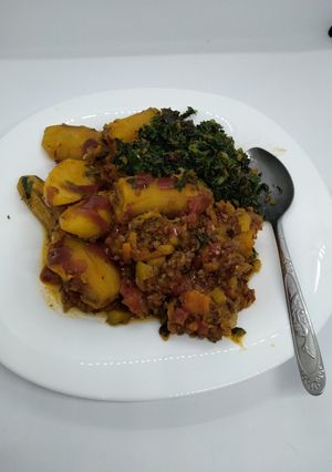 A picture of Matoke with minced meat#lovedish#marathon recipe.