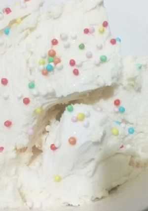 A picture of Vanilla ice cream!.