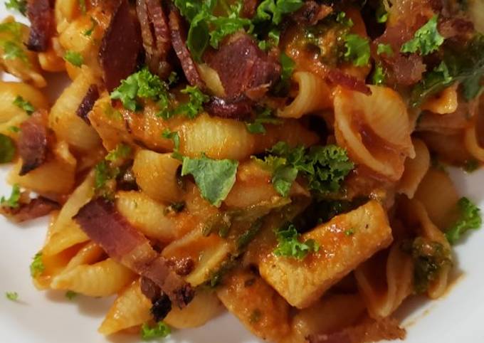 Simple Way to Make Ultimate Chicken BKT Pasta for Vegetarian Recipe