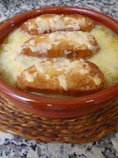 Una foto de Sopa de cebolla