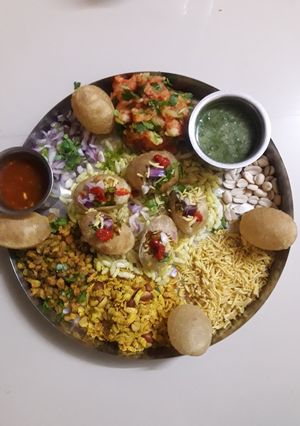 પાણી પૂરી (Panipuri Recipe In Gujarati) રેસીપી મુખ્ય ફોટો