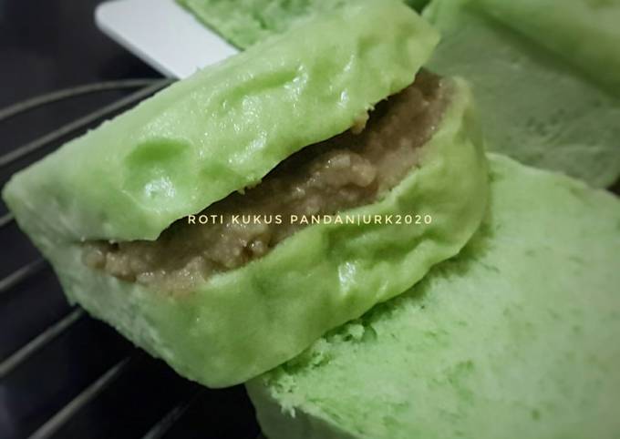 Ternyata begini loh! Bagaimana cara bikin Roti kukus pandan yang sedap