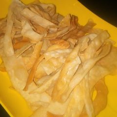 Samosa sheet crackers A picture of Samosa sheet crackers.