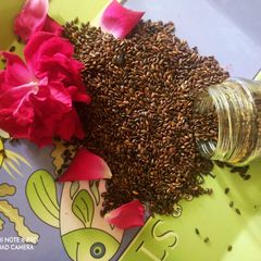 A picture of Mukhwas flaxseed.