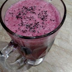 A picture of Phalsa juice with black salt and chiaseed.