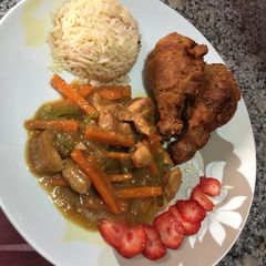 A picture of Chicken brost by mmn Khaleel's kitchen.