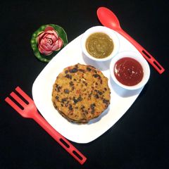 A picture of Semolina Veg Pancake.