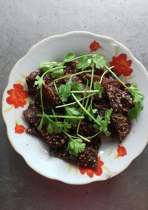 Hình của món Thịt nạc rim mè giòn ngon đây món này nhậu hết xảy.