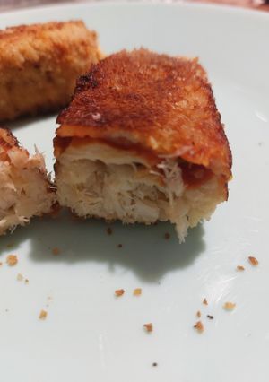 Une photo de Poisson pané maison à la tomate