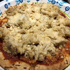 A picture of Quick Alfredo Chicken Pizza.