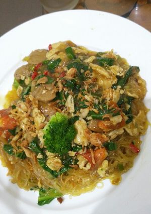Foto resep Bihun siram sayuran dan telur