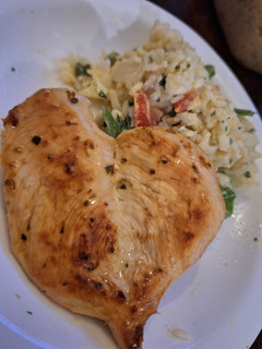 Una foto de Churrasco de pollo con mostaza y limón